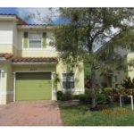 Oakland Park Townhomes Front