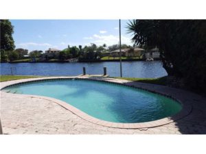 Wilton Manors Waterfront Homes - Pool and View